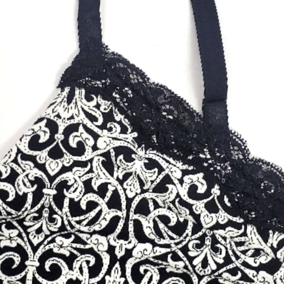 WHITE HOUSE BLACK MARKET Top - Picture 4 of 7